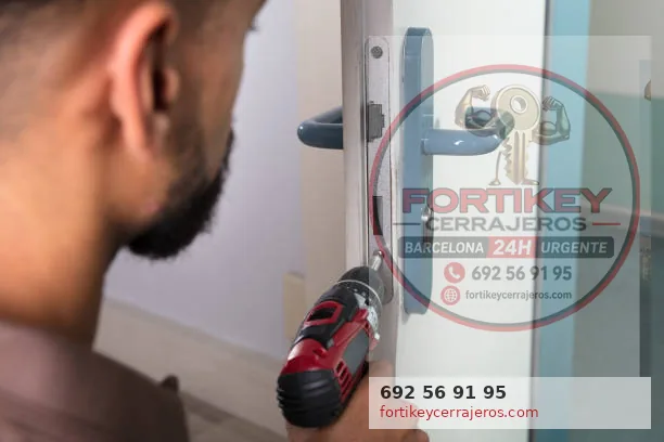 Trabajo de cerrajería a domicilio en Barcelona